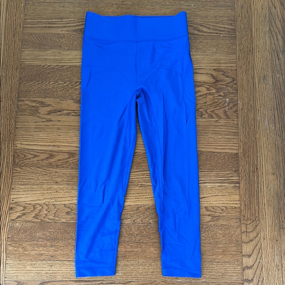 ALL ACCESS center stage Bandier Blue High-Waisted capri Leggings size S